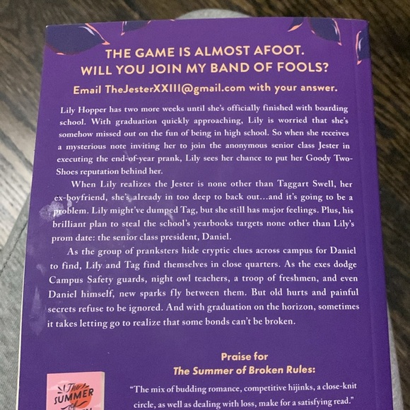 Variety of Young Adult Books! Romance & Thriller & Fantasy - Picture 5 of 9